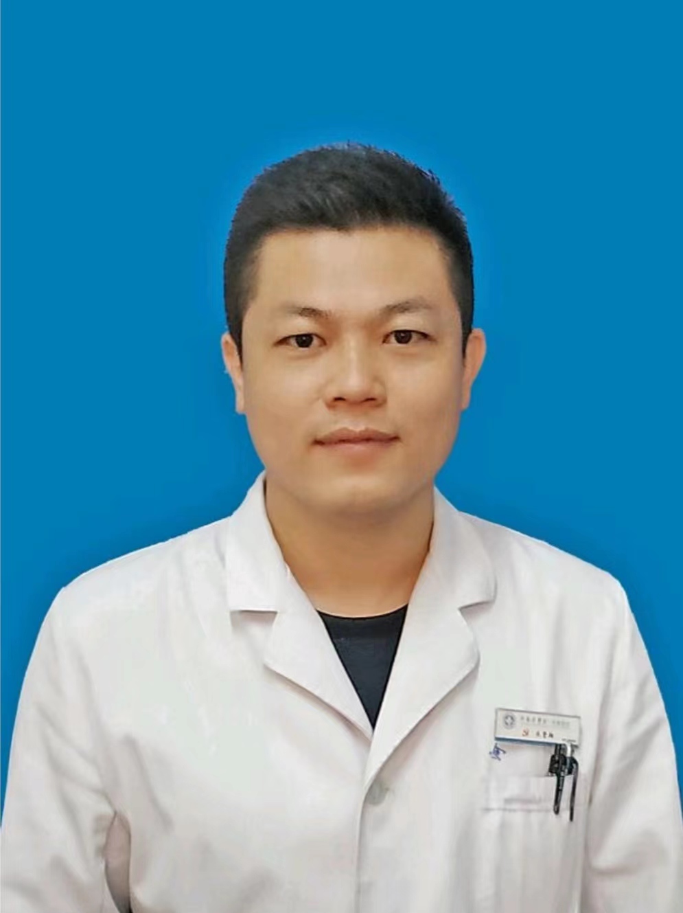 朱鷙翔